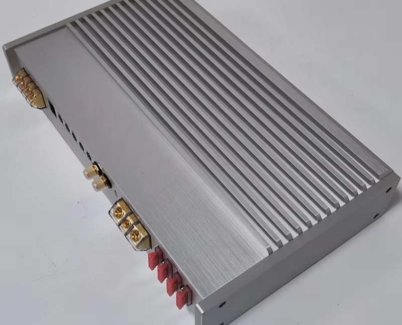مضخم صوت للسيارة XT2000.1D بتص - مراجعة Class D Amplifier وسعره